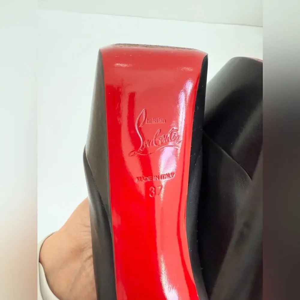 Christian Louboutin Black leather Victoria 160 mm platform pumps EU 37